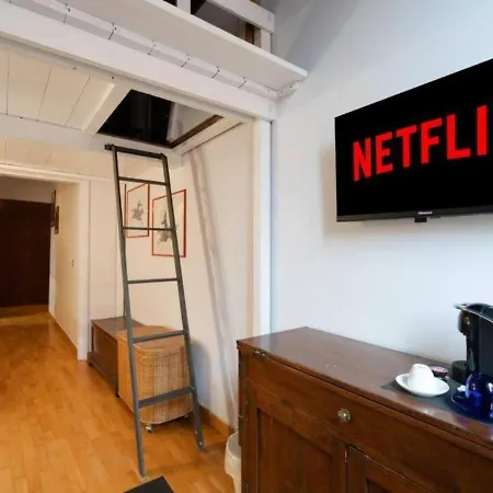 Apartament Trastevere - Strategic And Comfortable Loft *